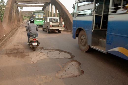 Danger on Kuloor bridge due to lack of care